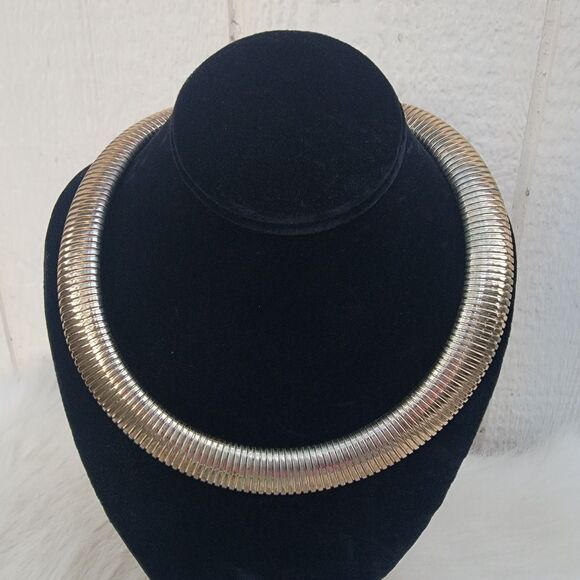 Vintage goldtone omega collar necklace signed NATASHA - Picture 2 of 4